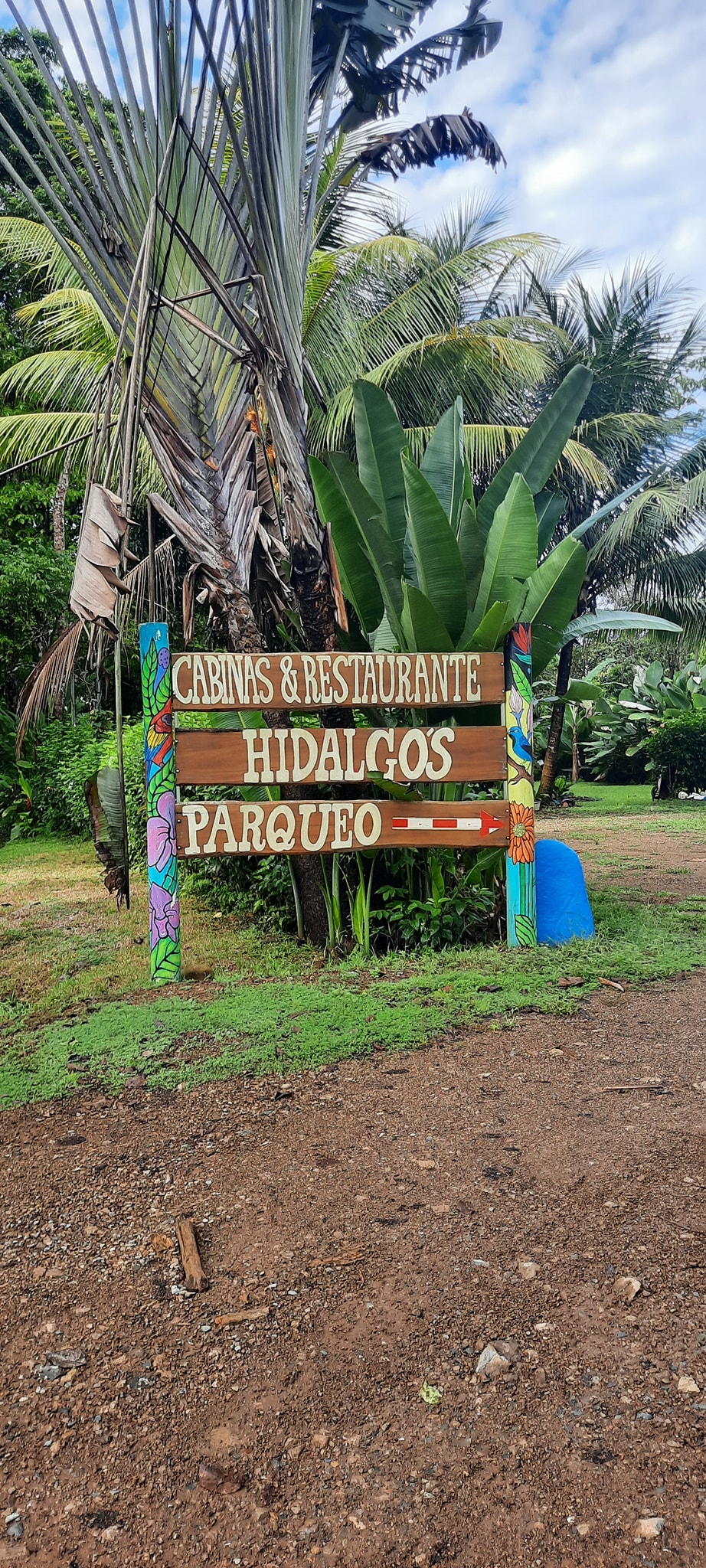 Cabinas & Restaurante Hidalgo's